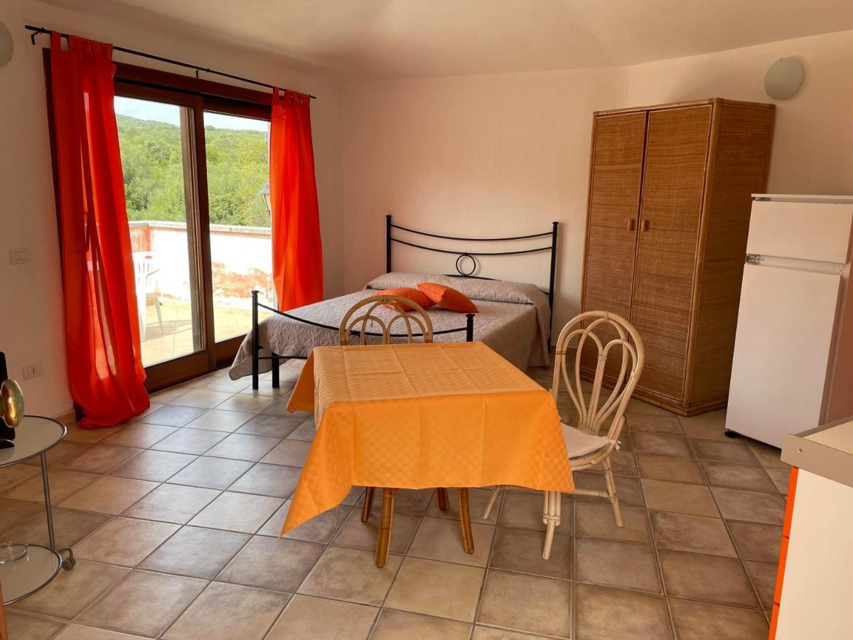 Residenze Il Girasole Aparthotel Golfo Aranci Ngoại thất bức ảnh