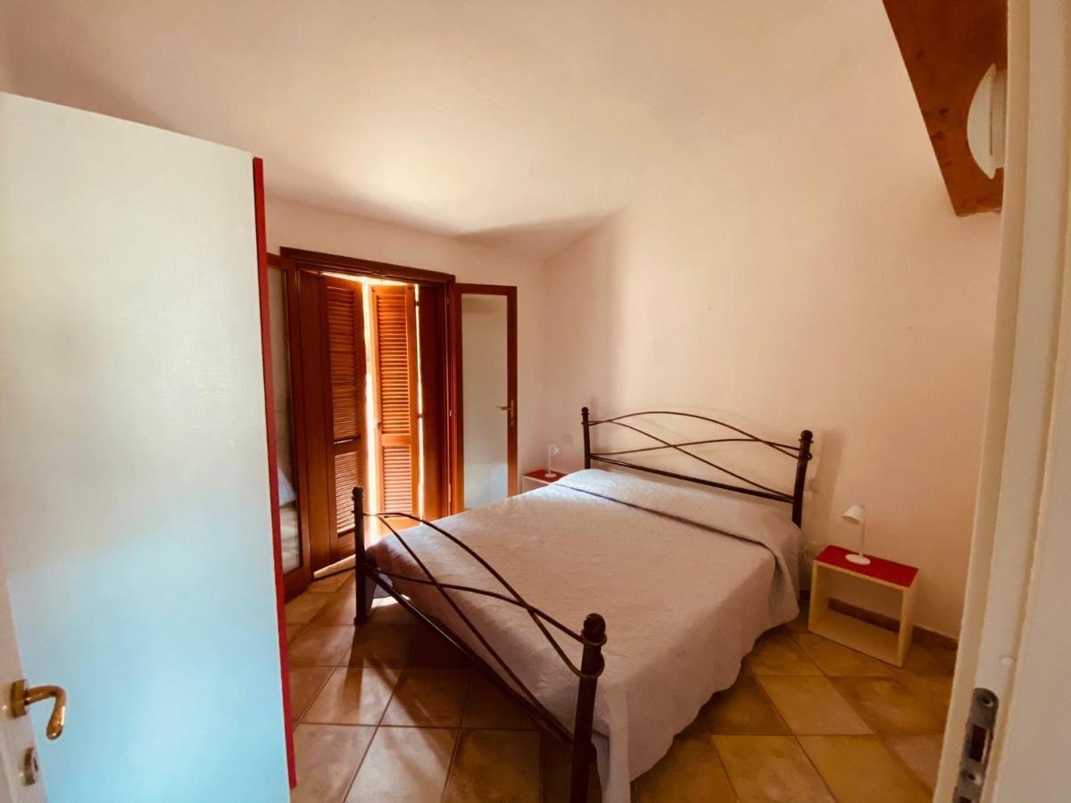 Residenze Il Girasole Aparthotel Golfo Aranci Ngoại thất bức ảnh