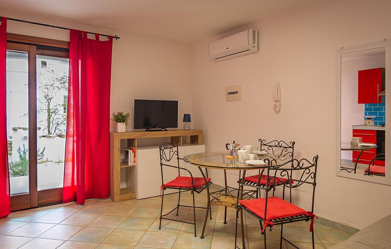 Residenze Il Girasole Aparthotel Golfo Aranci Ngoại thất bức ảnh