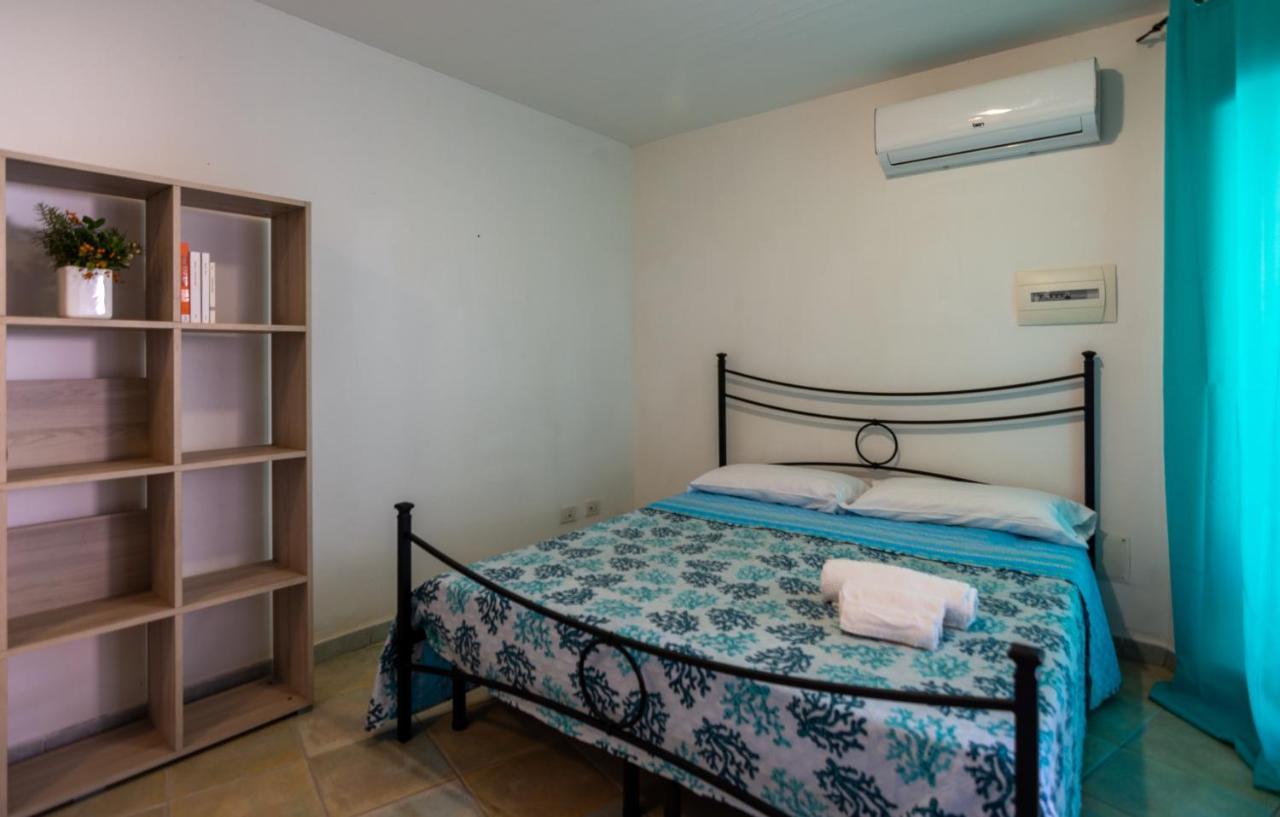 Residenze Il Girasole Aparthotel Golfo Aranci Ngoại thất bức ảnh