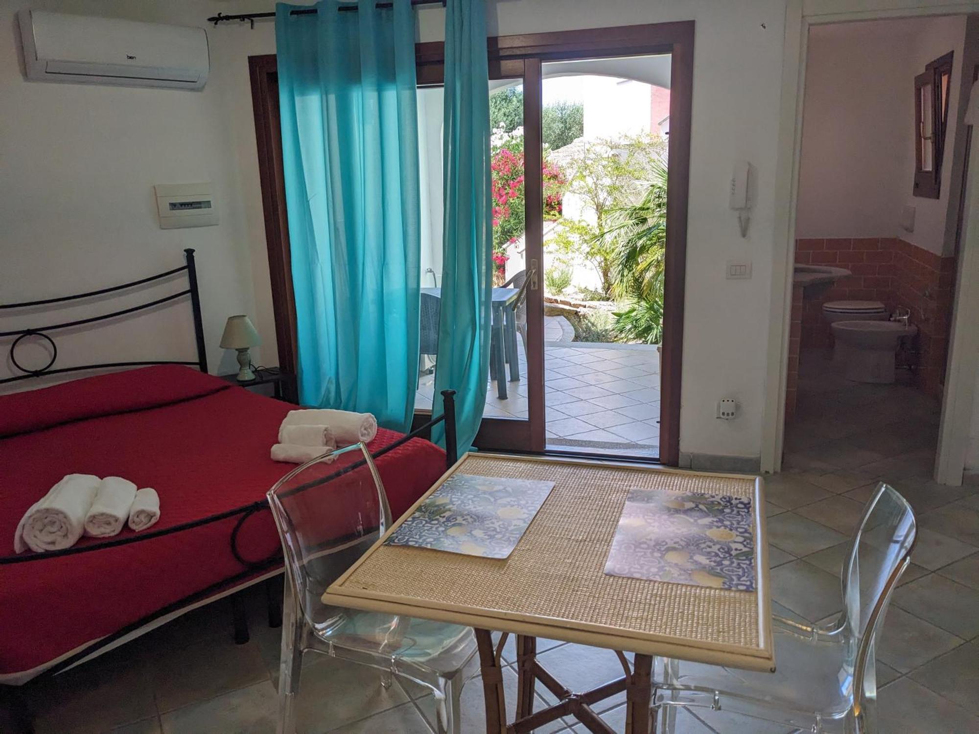 Residenze Il Girasole Aparthotel Golfo Aranci Ngoại thất bức ảnh