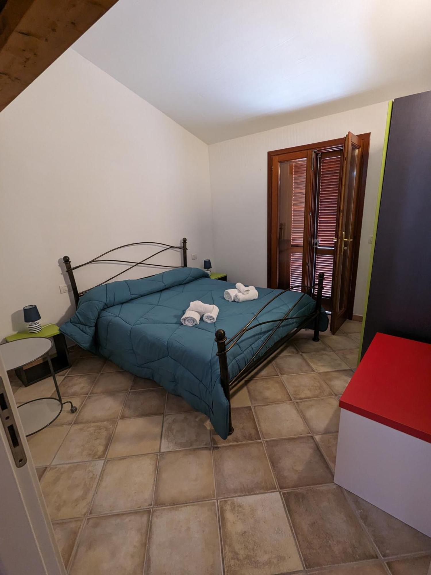 Residenze Il Girasole Aparthotel Golfo Aranci Ngoại thất bức ảnh