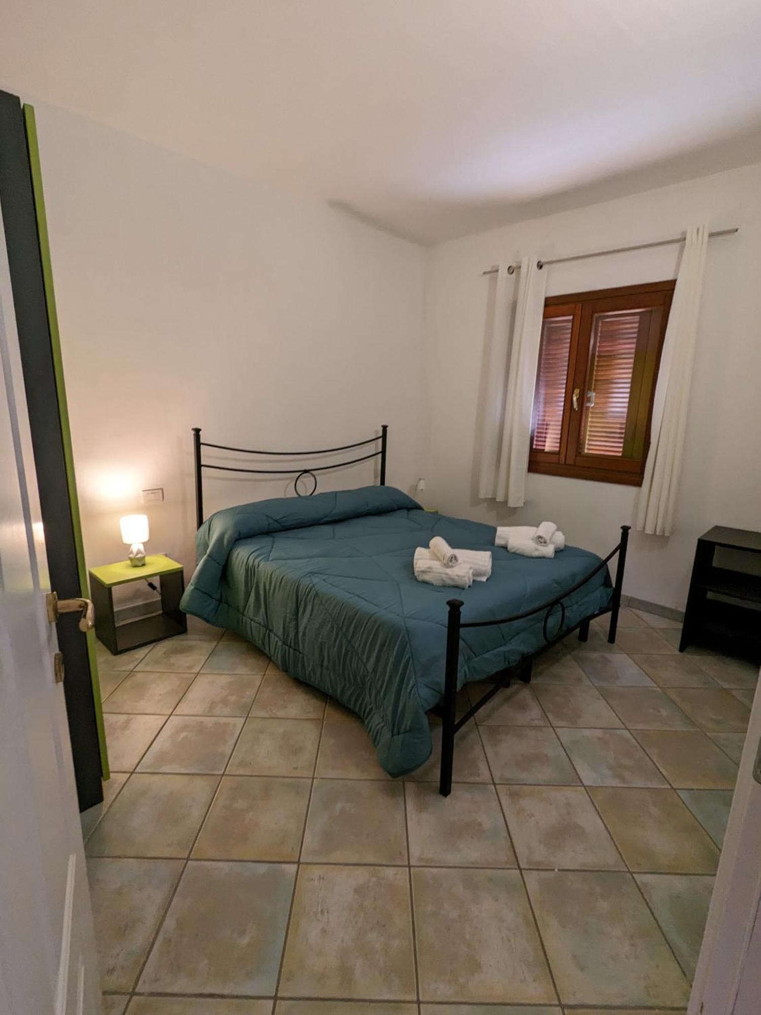 Residenze Il Girasole Aparthotel Golfo Aranci Ngoại thất bức ảnh